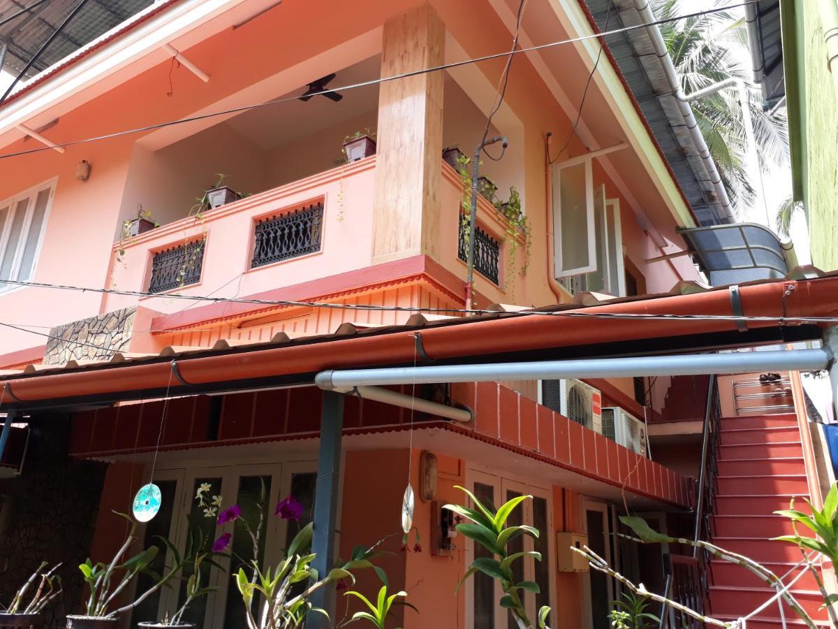 Valiyathayil Home Stay Kochi Exterior photo